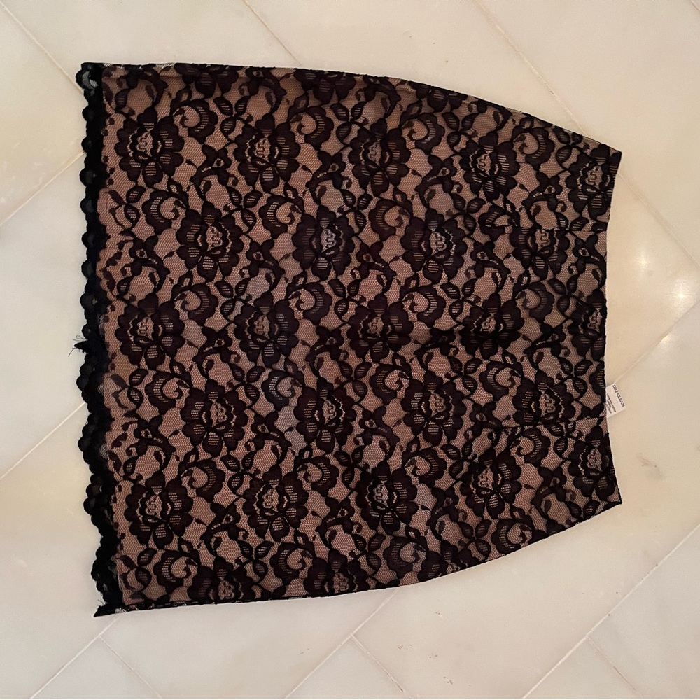 Cute lace, midi skirt, black size small